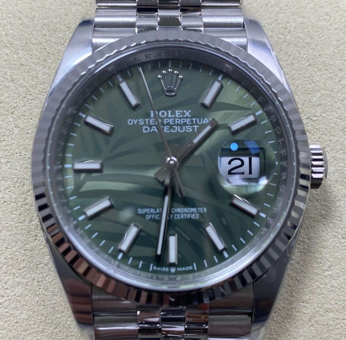 Clean Factory Rolex Datejust m126234-0047