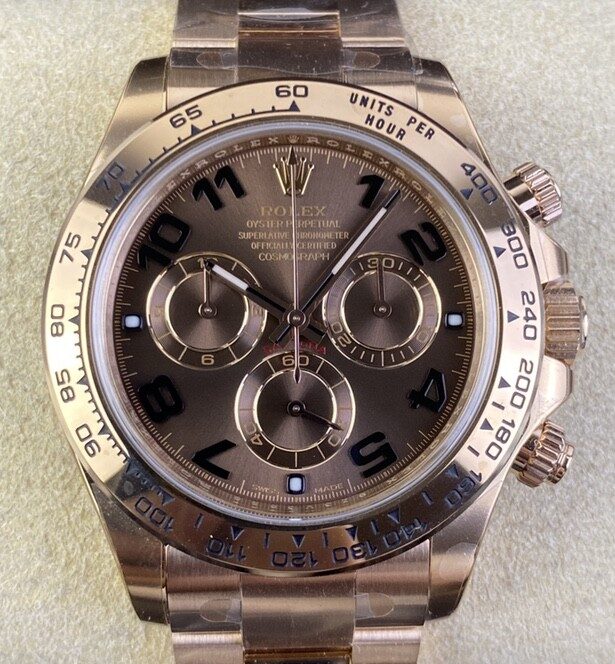 Clean Rose Gold Watch - Rolex Daytona M116505