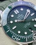 VS Factory Replica Omega Seamaster Diver 300M 210.32.42.20.10.001 Green Rubber Strap Series