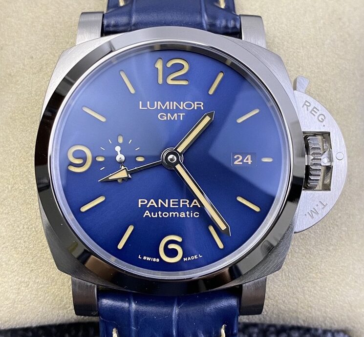 VS Factory Replica Watches Panerai Luminor GMT PAM01033 Blue Dial