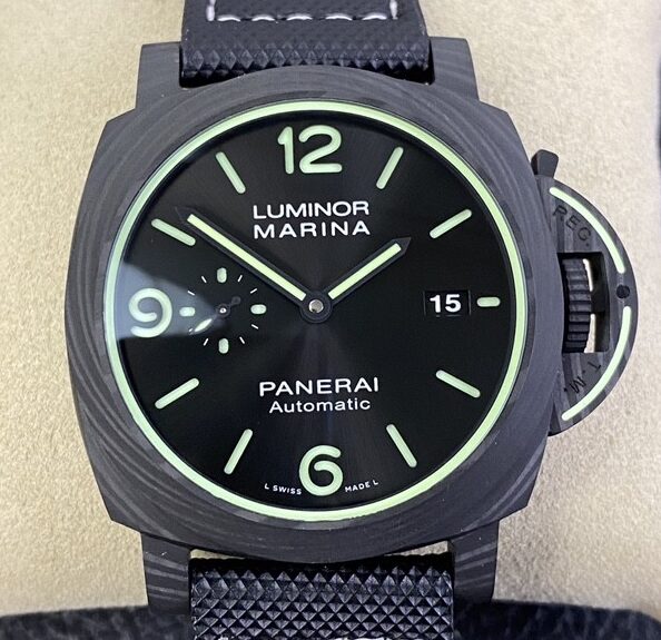 VS Factory Panerai Luminor PAM1118 Carbon Fiber Case Replica Watches