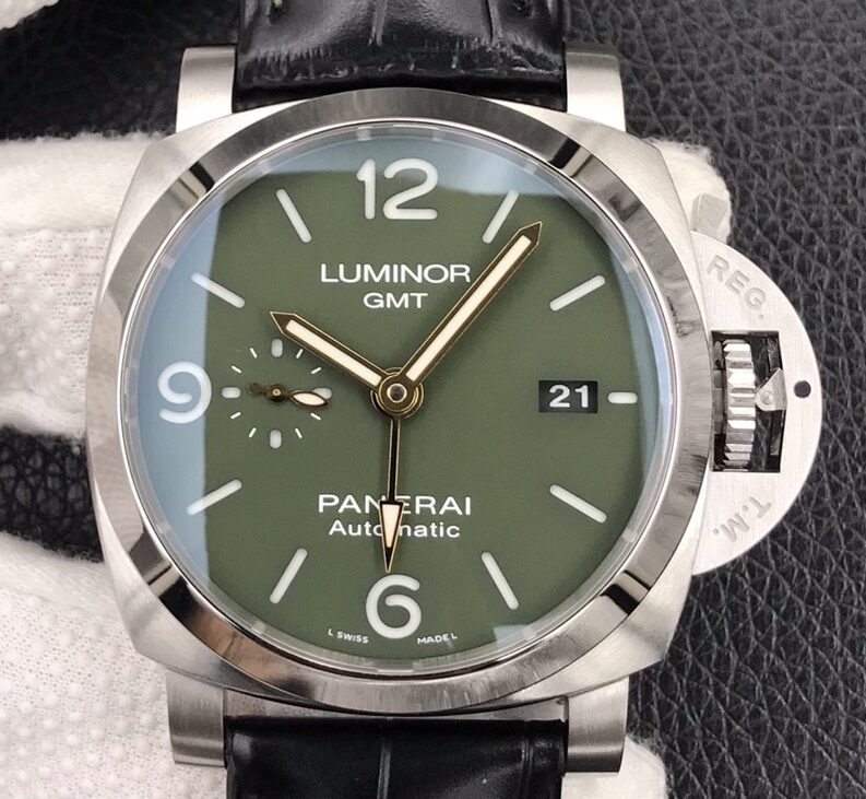 VS Factory Replica Watches Panerai Luminor GMT PAM1056 Green Dial