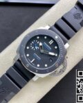 VS Factory Replica Watches Panerai Submersible PAM00683 Black Dial