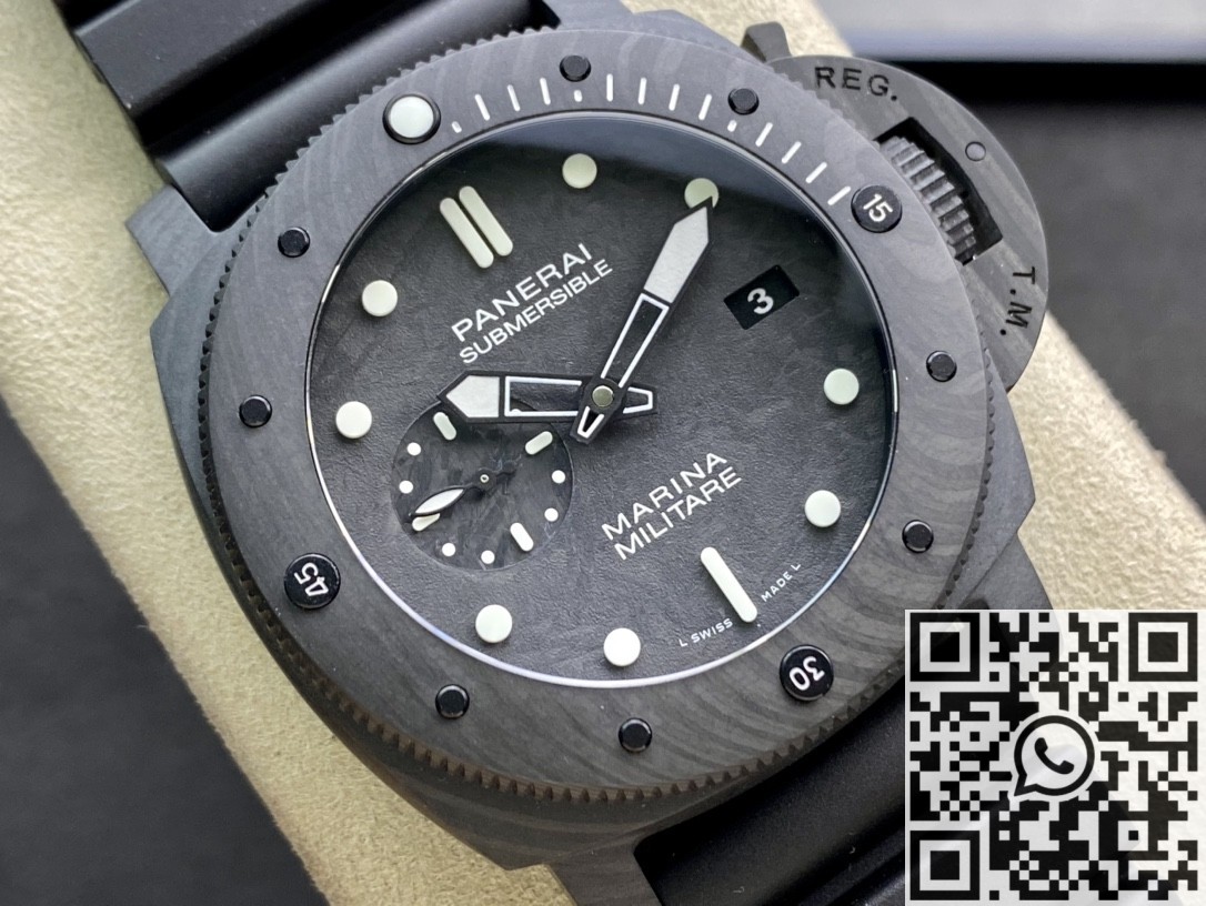 VS Factory Replica Watches Panerai Submersible PAM00979 Camouflage Black Dial 47MM