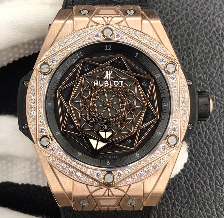 WWF Factory Hublot Big Bang Replica Watches Gold Case Diamonds