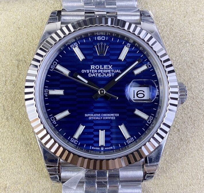 VS Factory Replica Rolex Datejust M126334-0031 Bright Blue Dial