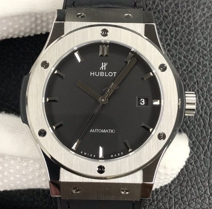 WWF Factory Replica Hublot Classic Fusion 511.NX.1171.LR Black Dial