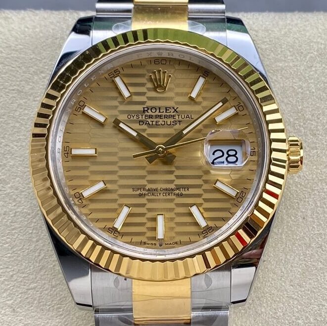 Clean Factory New Rolex Datejust M126333-0021 gold dial Watch