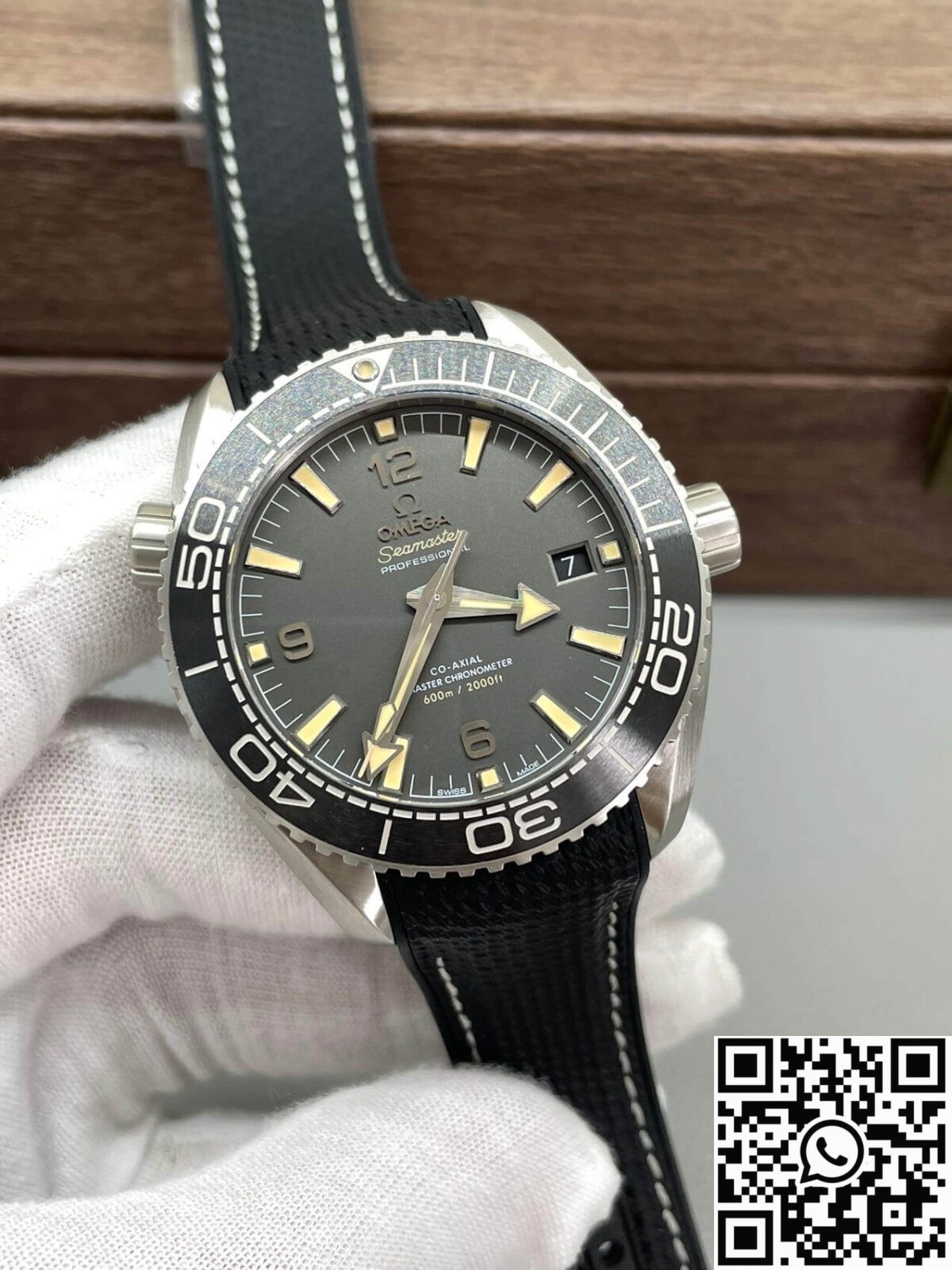 VS Omega Speedmaster Replica 215.32.44.21.01.002