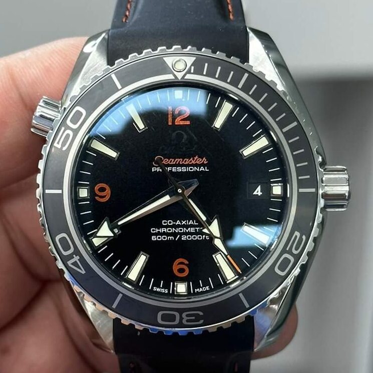 VS Factory Omega Replicas 232.32.42.21.01.005 Black Dial