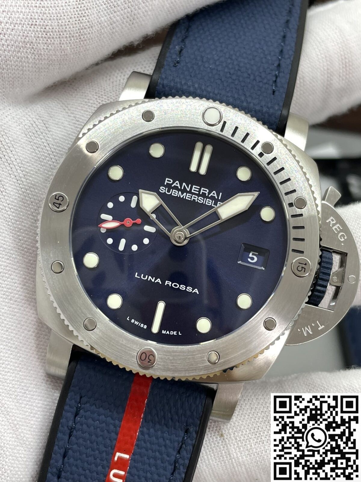 VS Factory Replica Panerai Submersible Watch PAM01391 Review