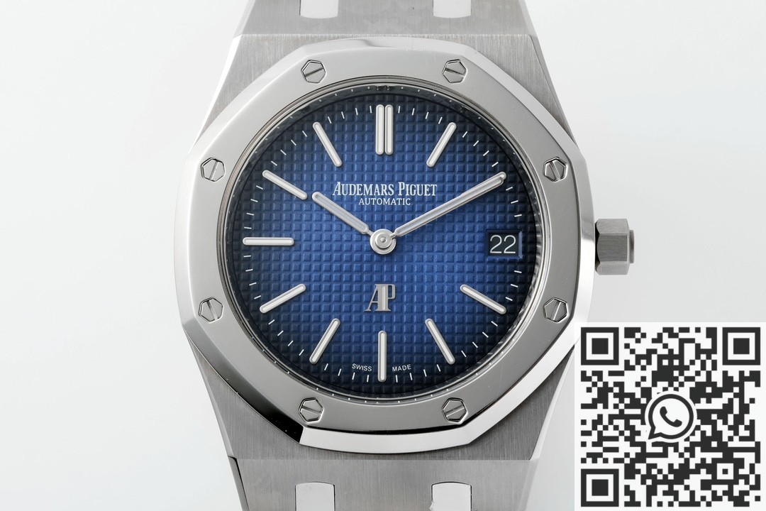 ZF Factory Audemars Piguet Royal Oak 15202IP.OO.1240IP.01 Gradient Blue: The Thinnest Steel King on the Market